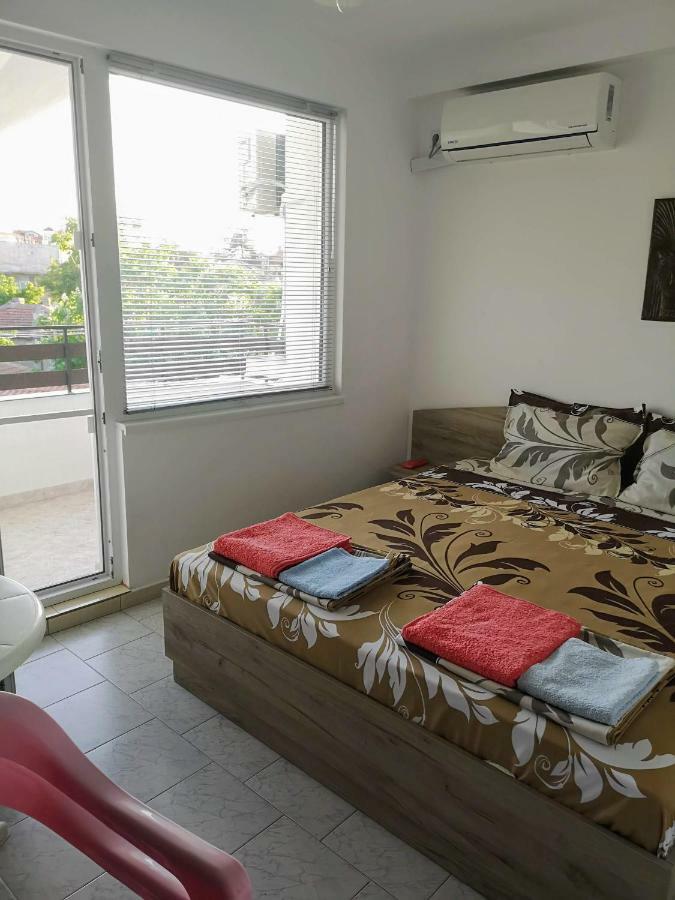 צ'רנומורץ Guestrooms Stoyanovi מראה חיצוני תמונה