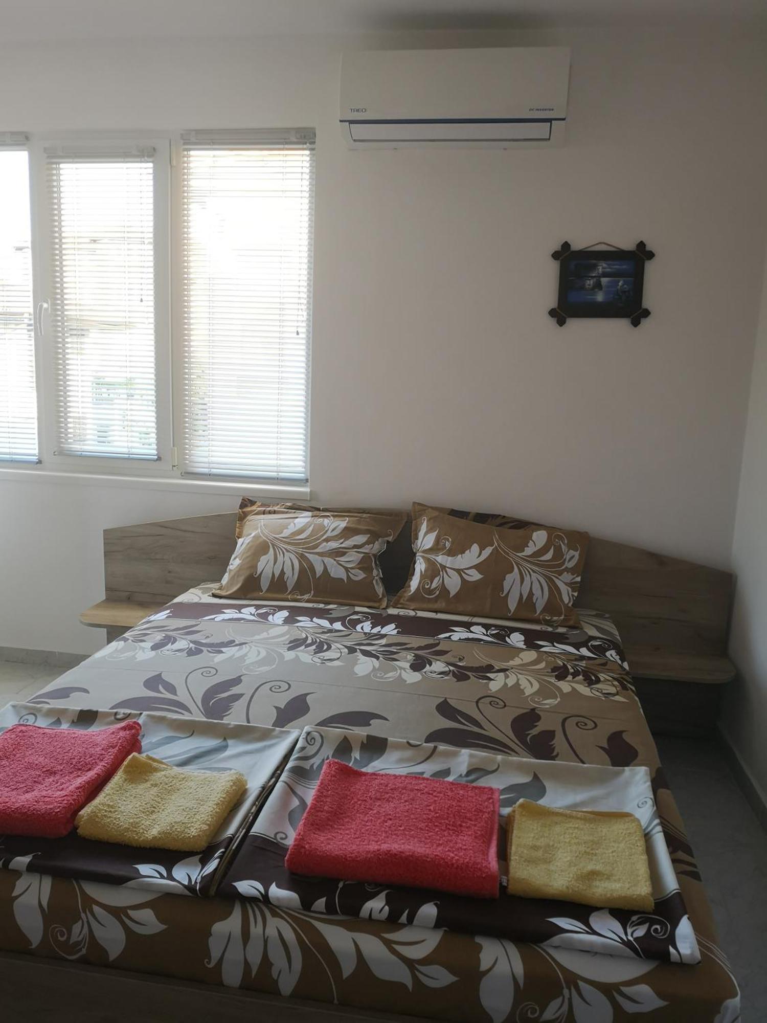 צ'רנומורץ Guestrooms Stoyanovi מראה חיצוני תמונה