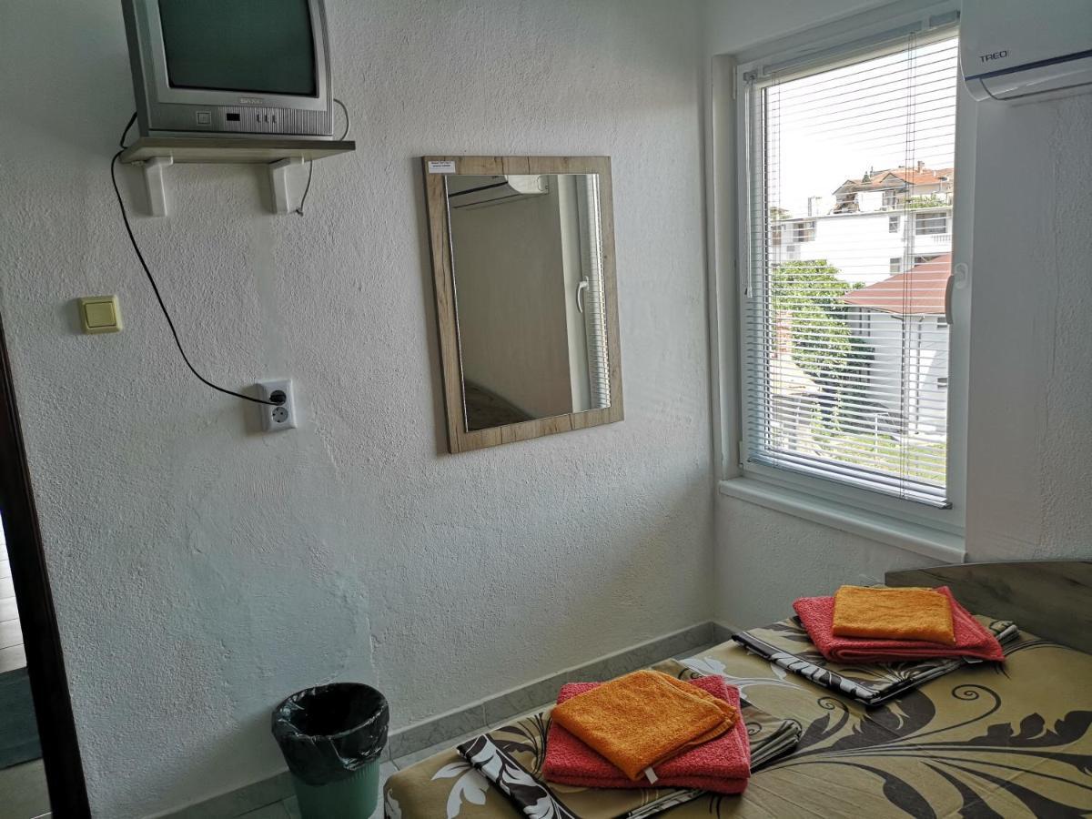 צ'רנומורץ Guestrooms Stoyanovi מראה חיצוני תמונה